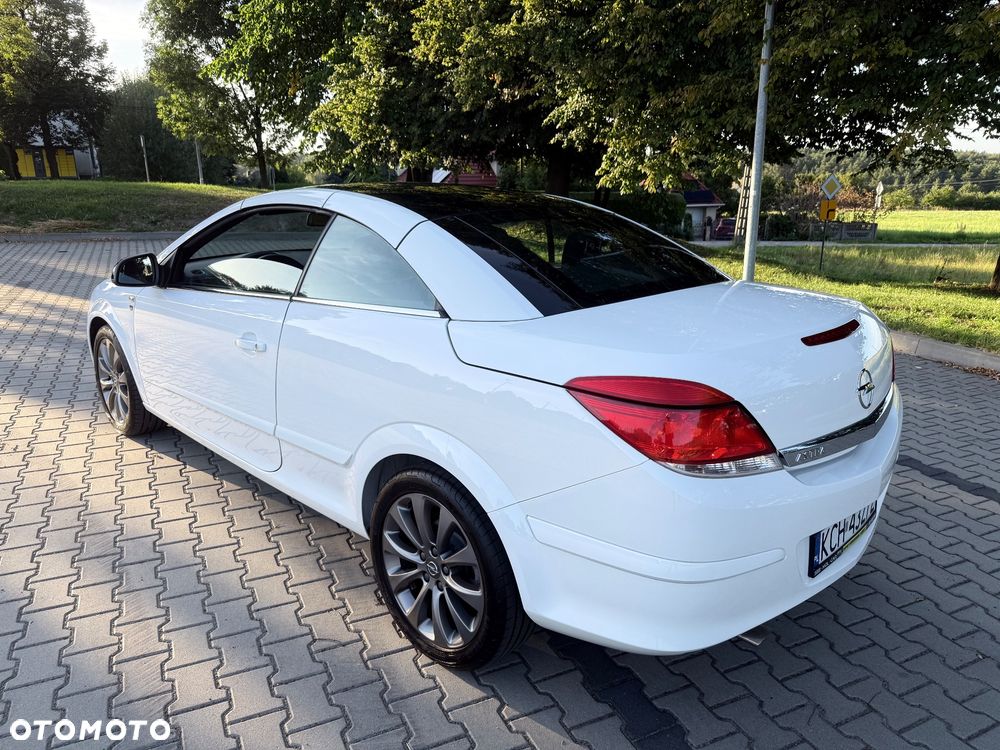 Opel Astra - 16