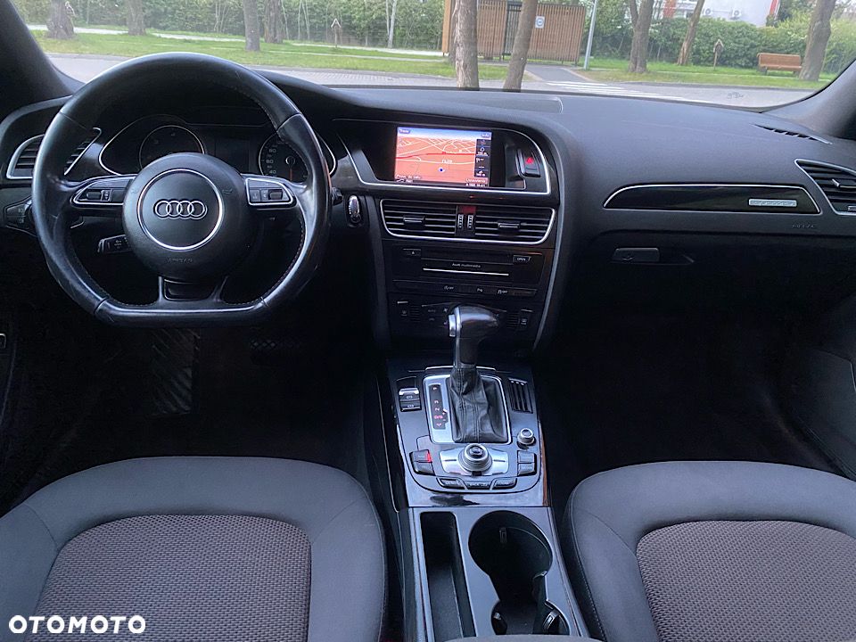Audi A4 Allroad - 31