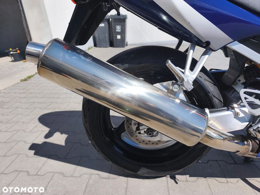 Honda CBR - 25