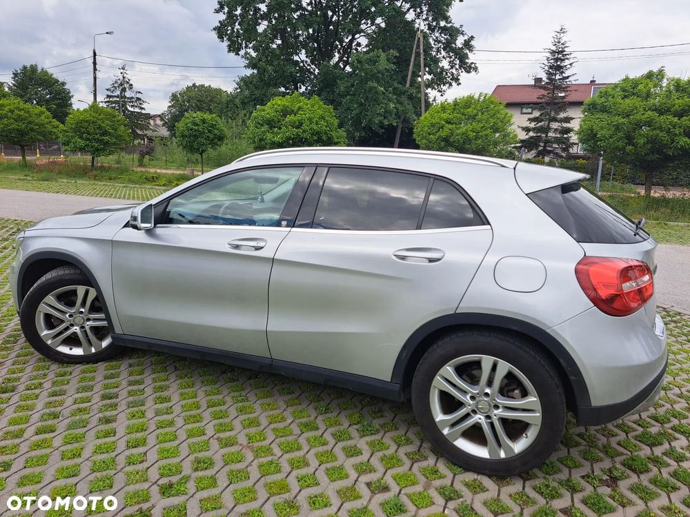 Mercedes-Benz GLA 200 (CDI) d - 10