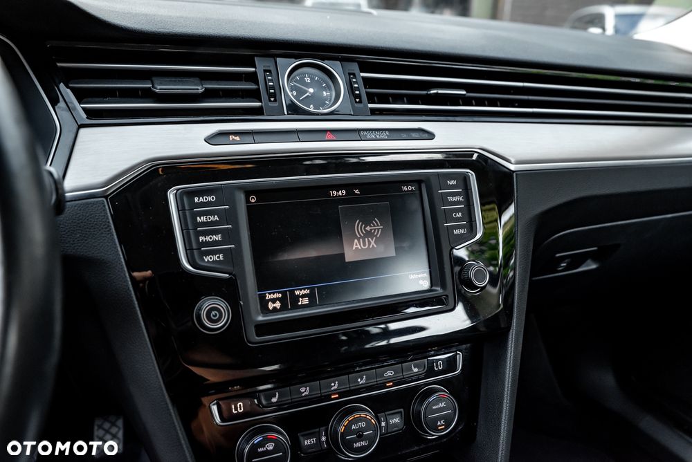 Volkswagen Passat Variant 2.0 TDI SCR (BlueMotion Technology) Comfortline - 36