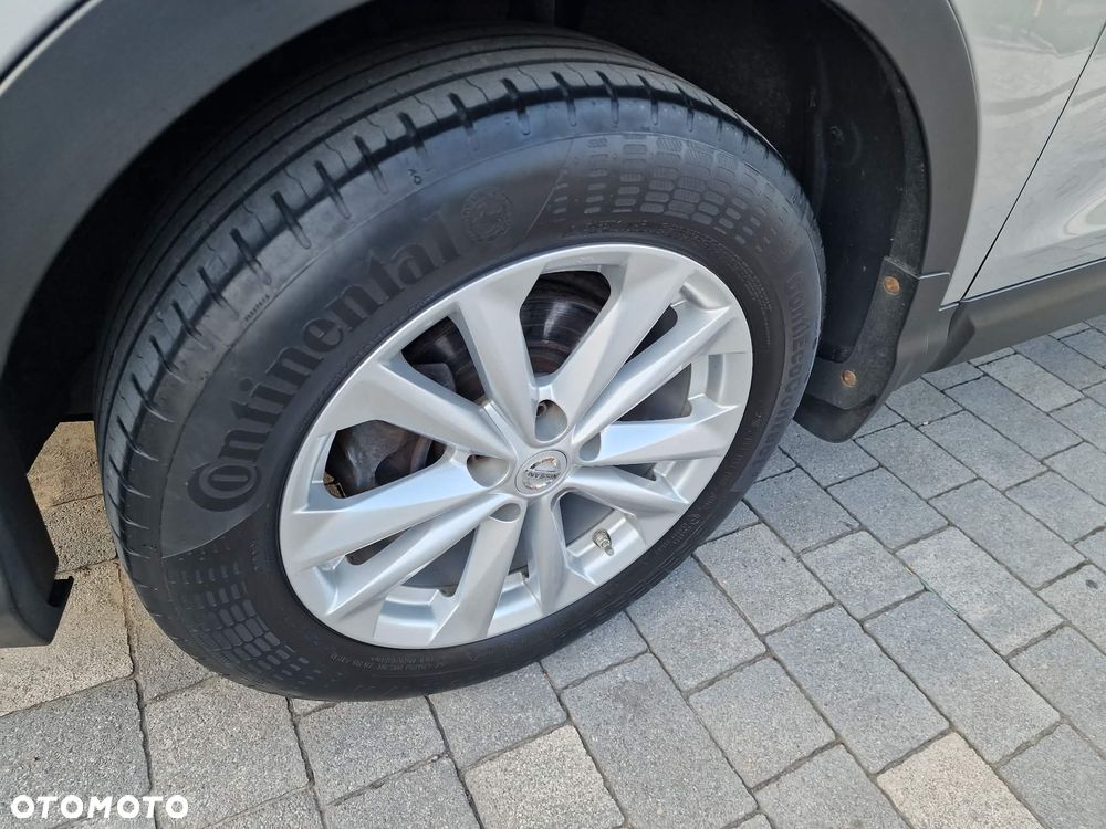 Nissan Qashqai 1.5 dCi DPF 360 - 9