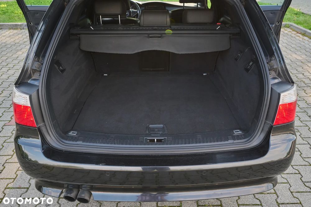 BMW Seria 5 535d Touring - 24