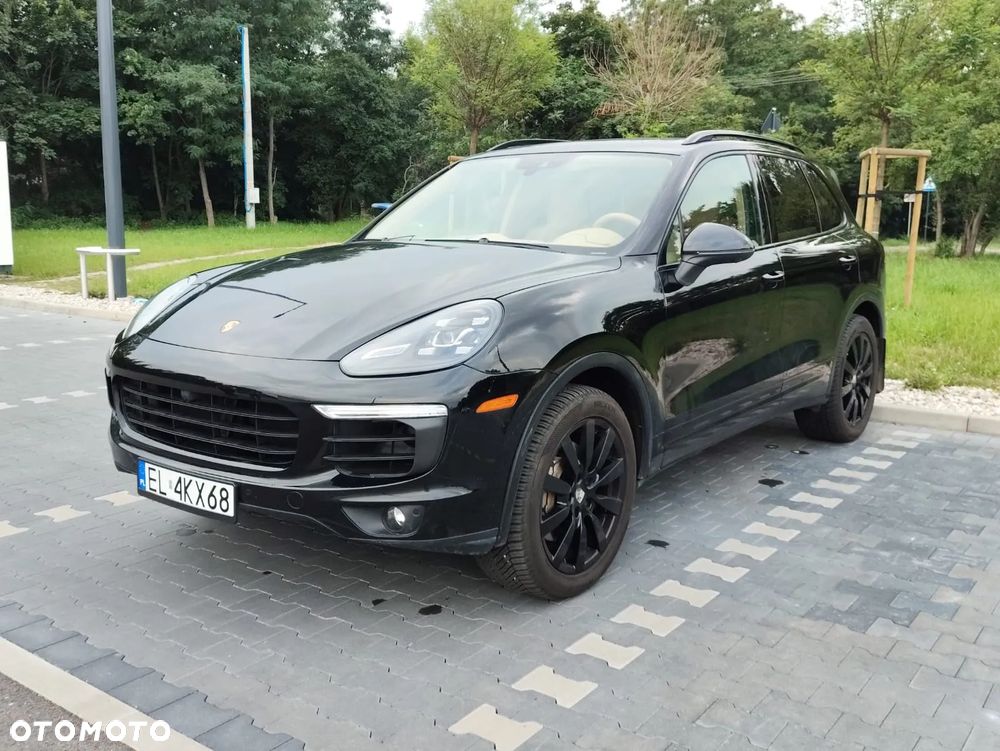 Porsche Cayenne S - 2