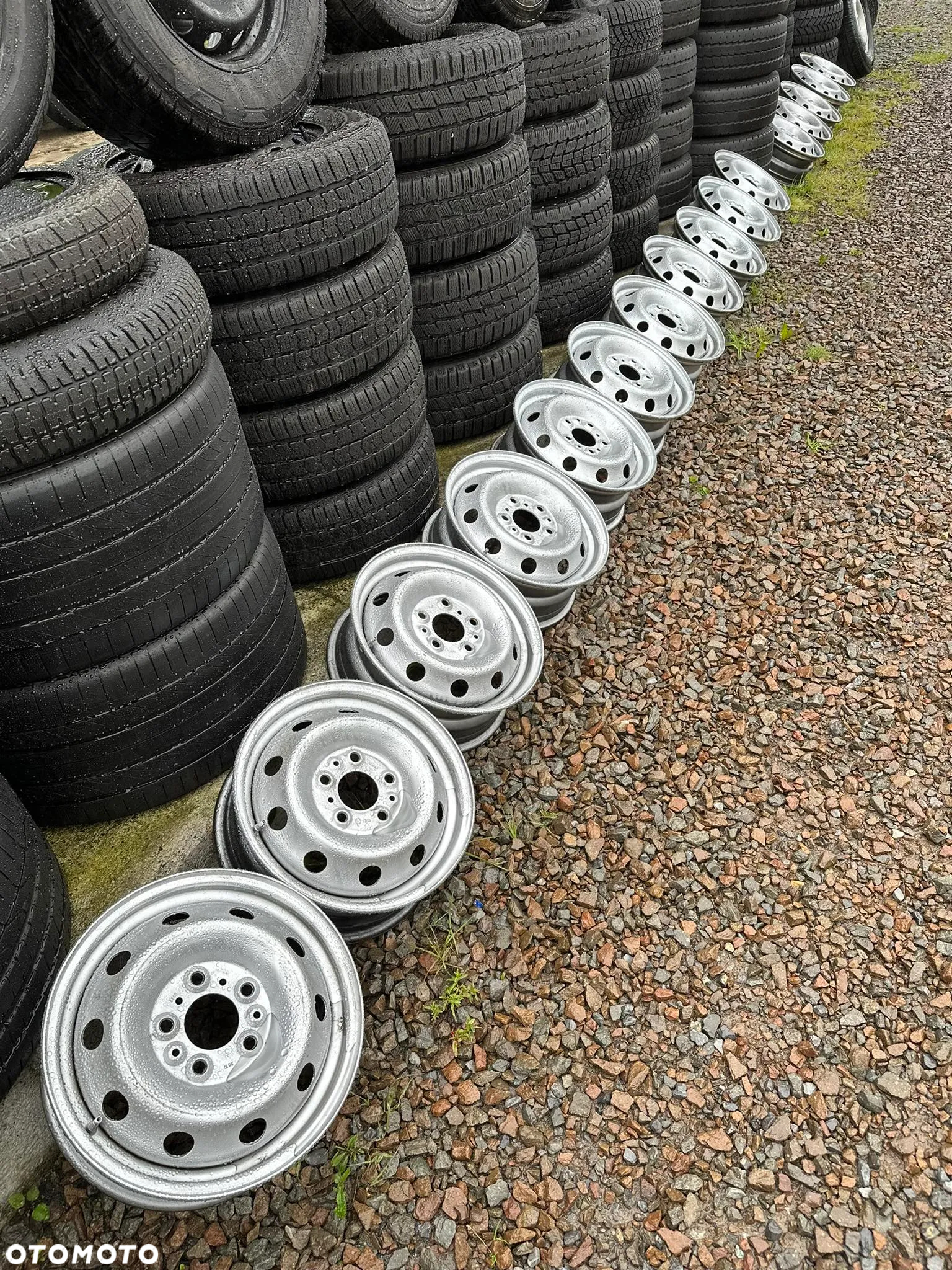 225/65/16C 235/65/16C Koła zapasowe Rezerwowe Felgi 16 IVECO 6x125 - 22