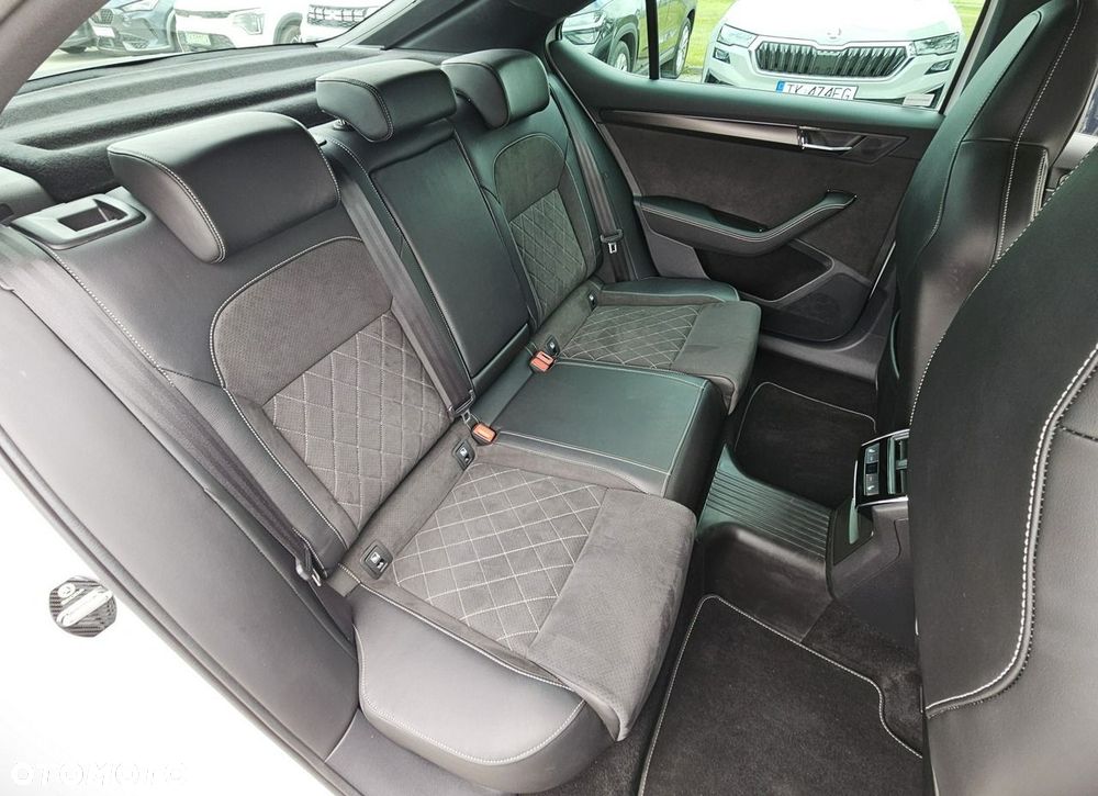Skoda Superb - 12