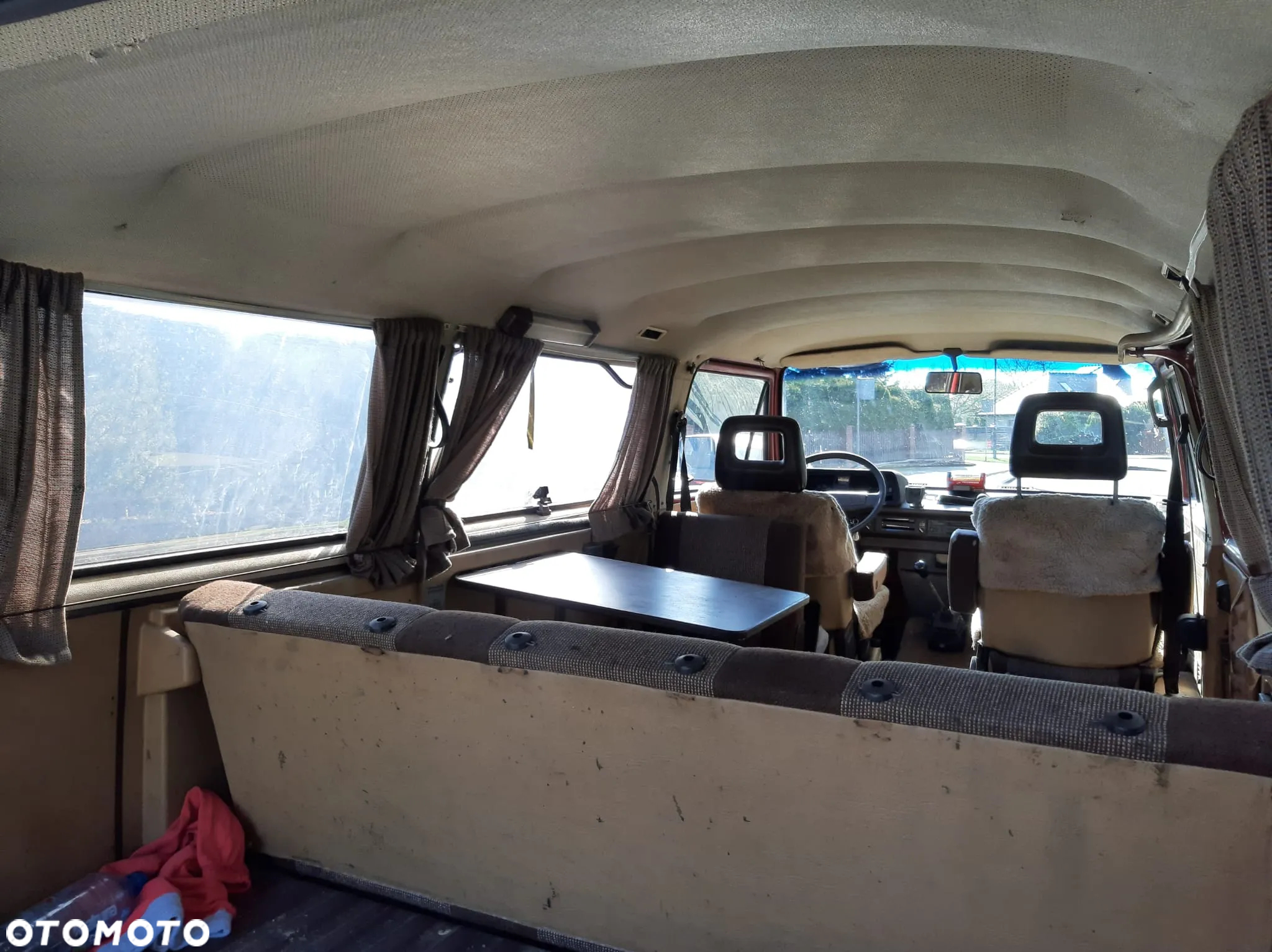 Volkswagen Multivan - 14
