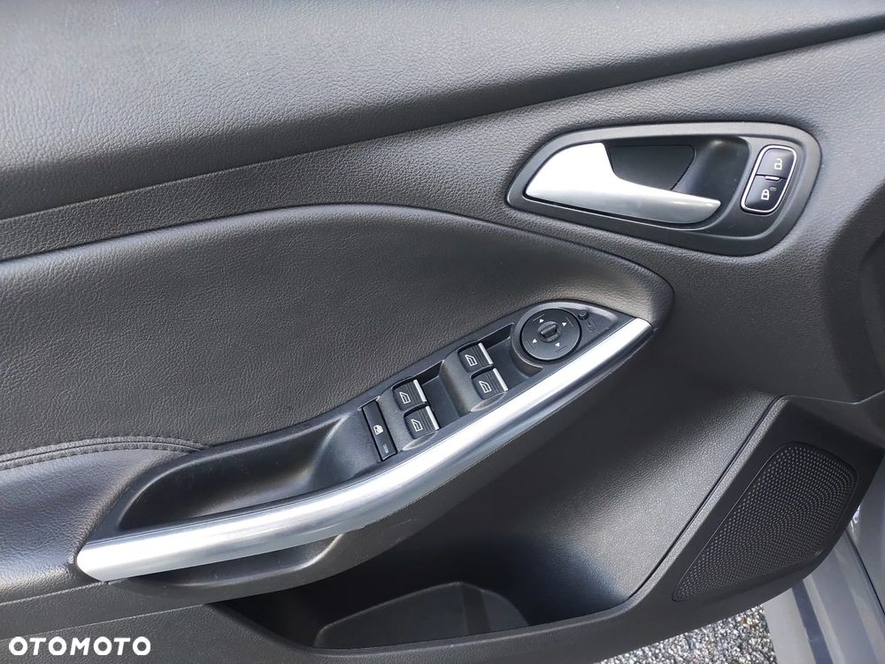 Ford Focus 2.0 TDCi ST - 32