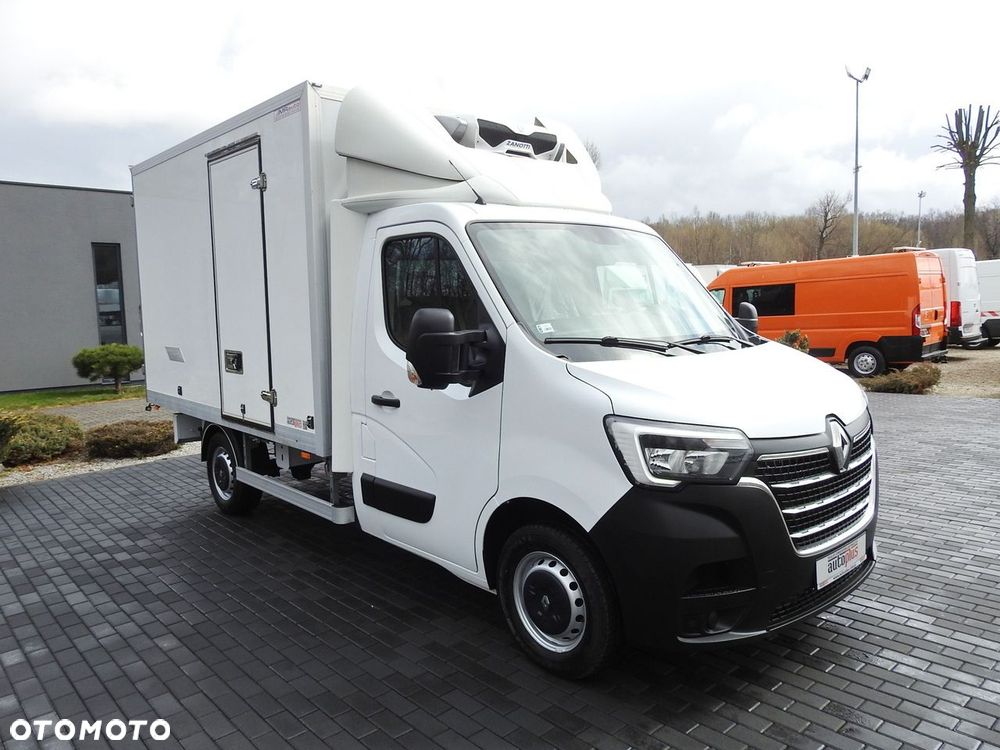 Renault MASTER  CHŁODNIA KONTENER 0*C LEDY KLIMATYZACJA  145KM - 5