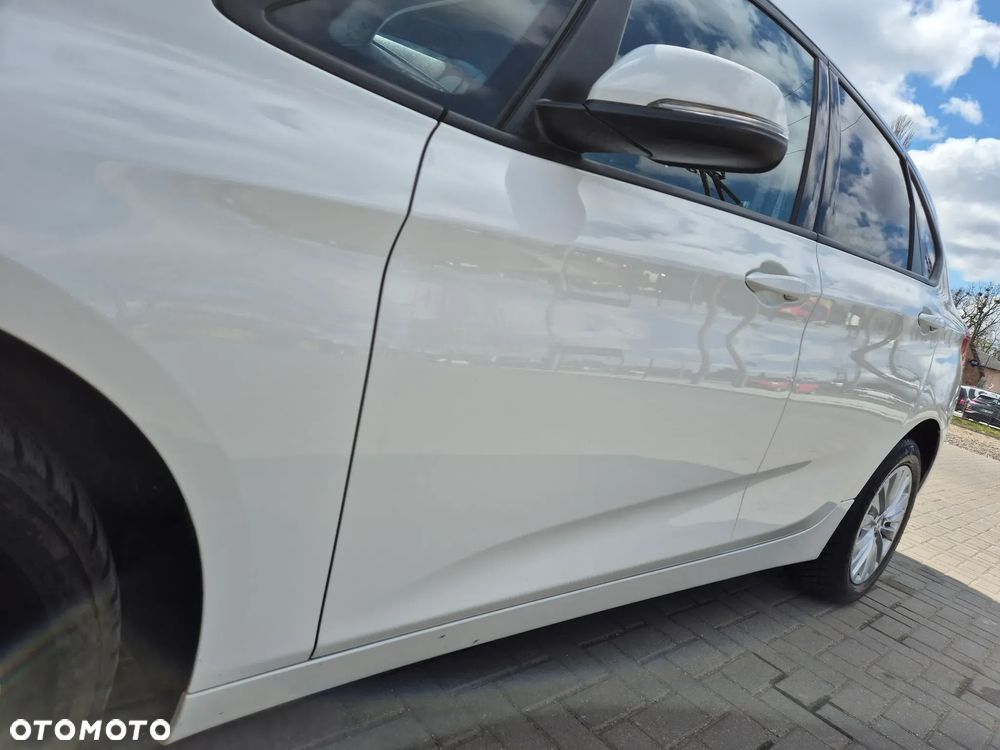 BMW Seria 2 218i Advantage - 19