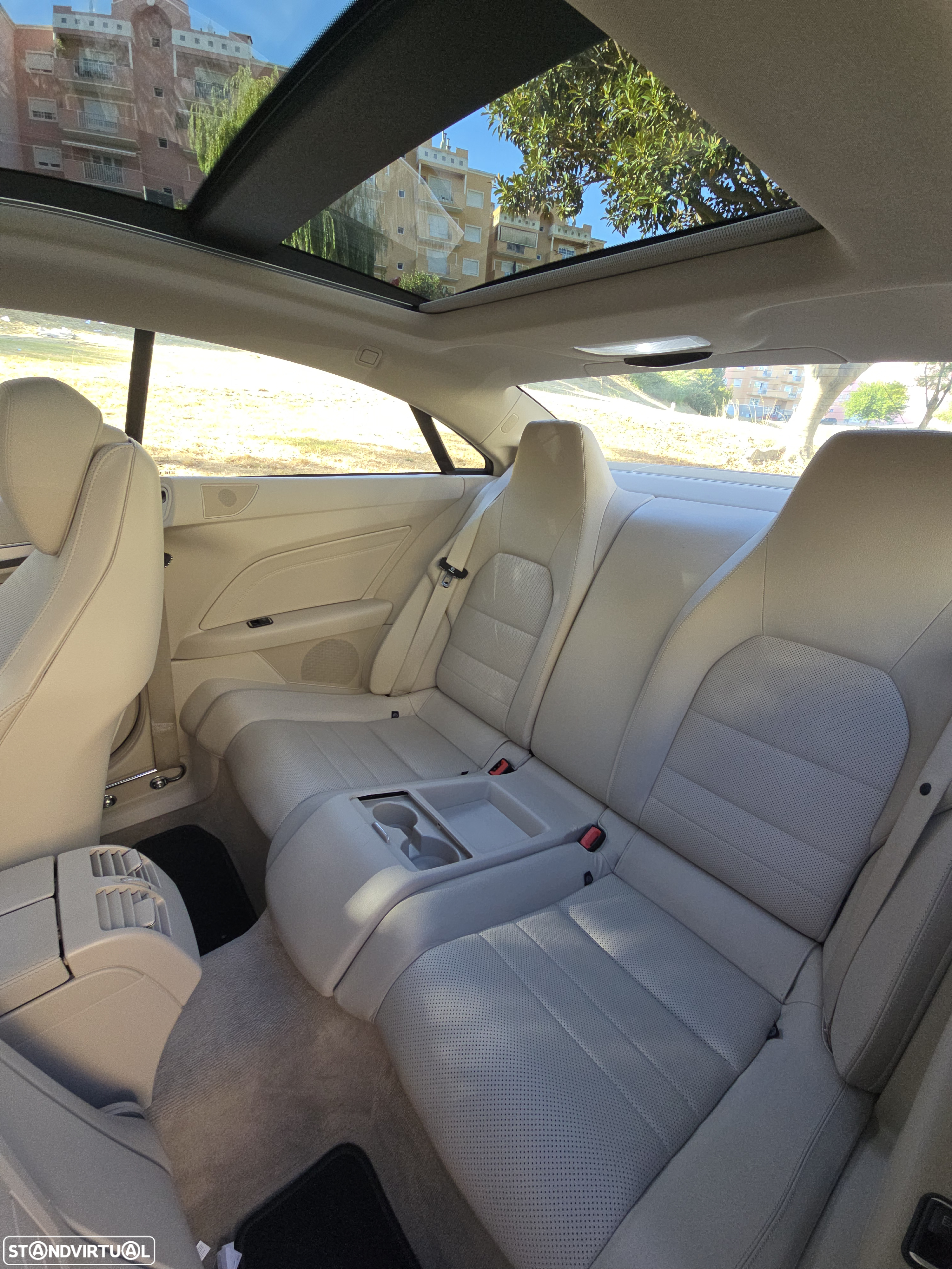 Mercedes-Benz E 220 CDi BlueEfficiency Auto - 23
