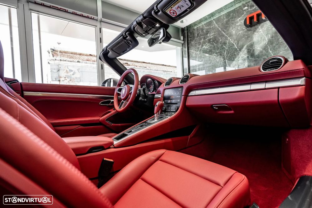 Porsche 718 Boxster 2.0 PDK - 22