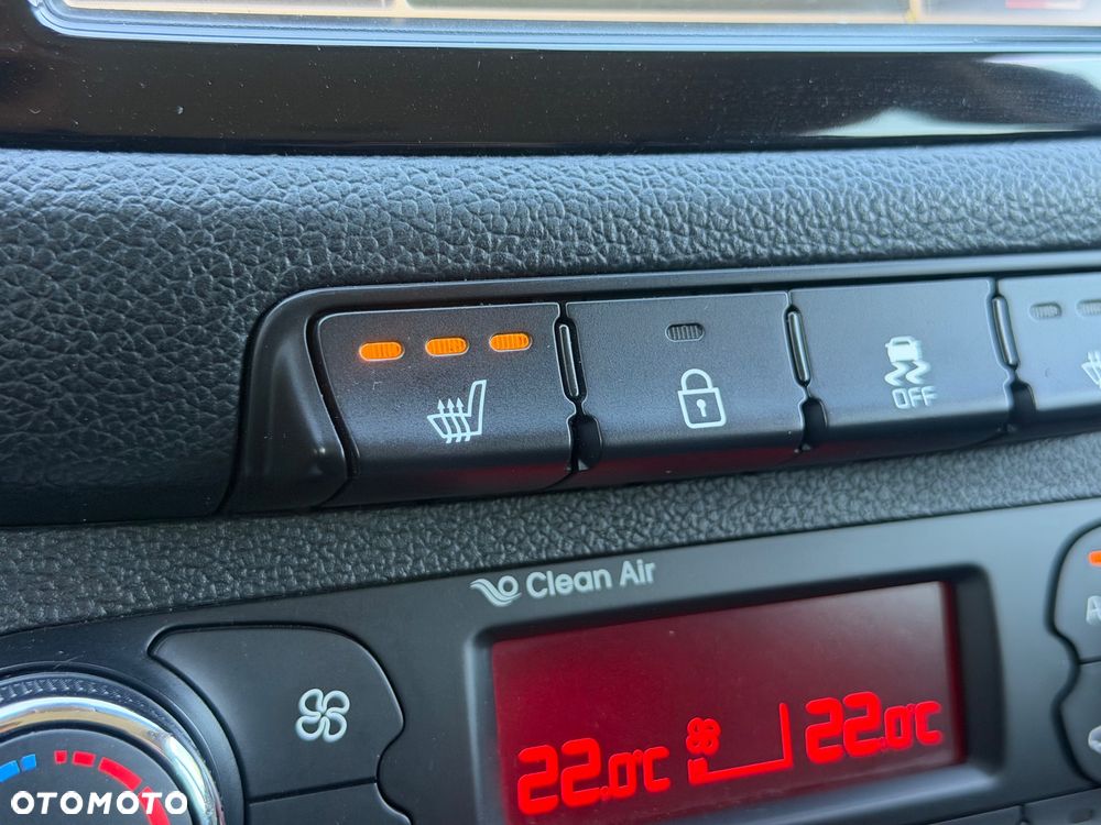Kia Ceed 1.6 GDI Platinum Edition - 22