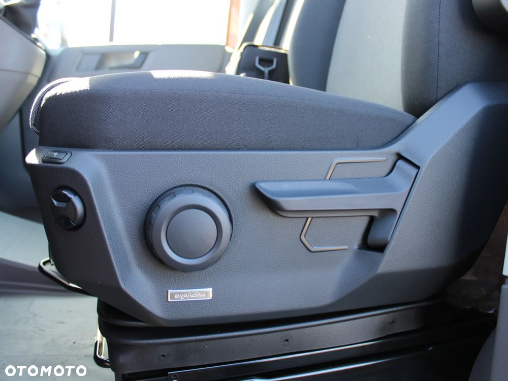Volkswagen Crafter 35 Skrzyniowy - 11