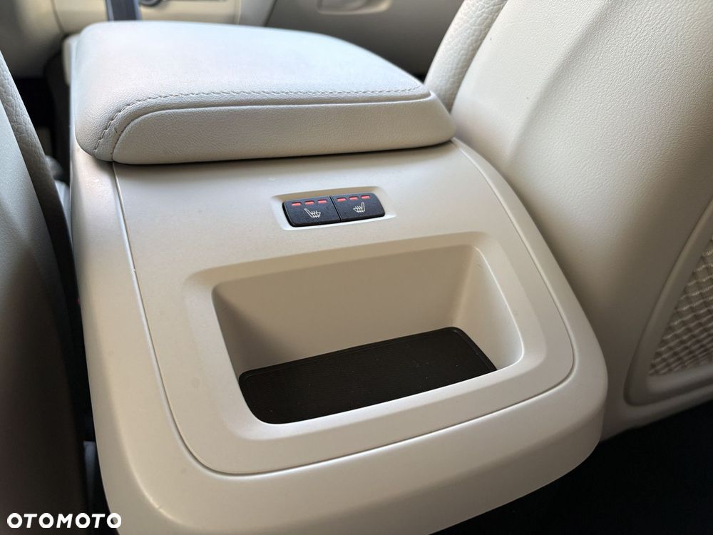 Volvo XC 60 - 22