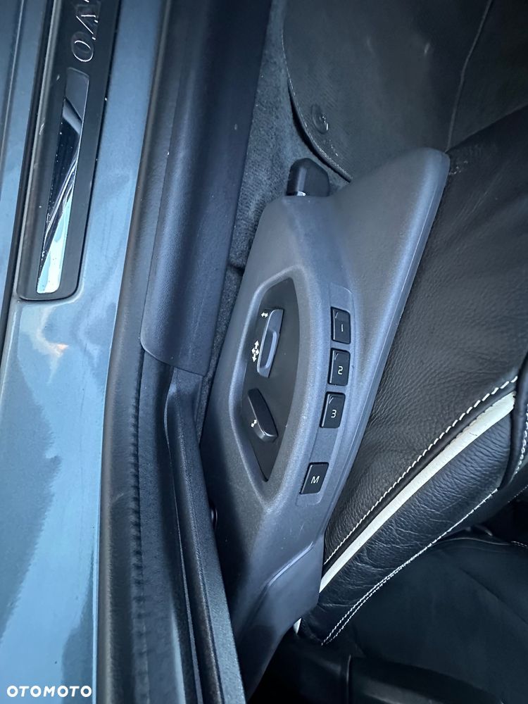 Volvo V60 D4 Geartronic Summum - 29