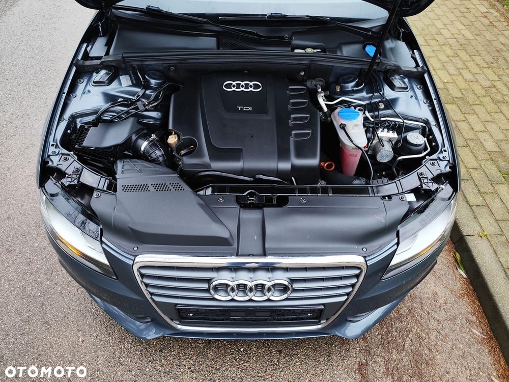 Audi A4 Limousine - 23