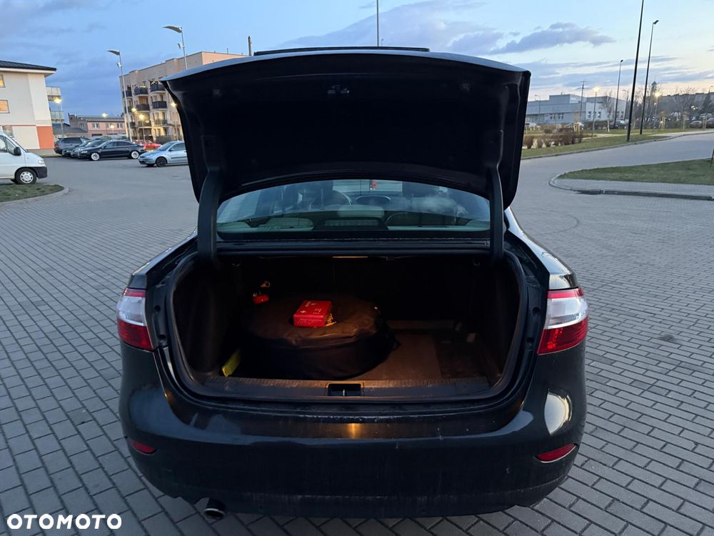 Renault Fluence 1.6 16V Expression - 5