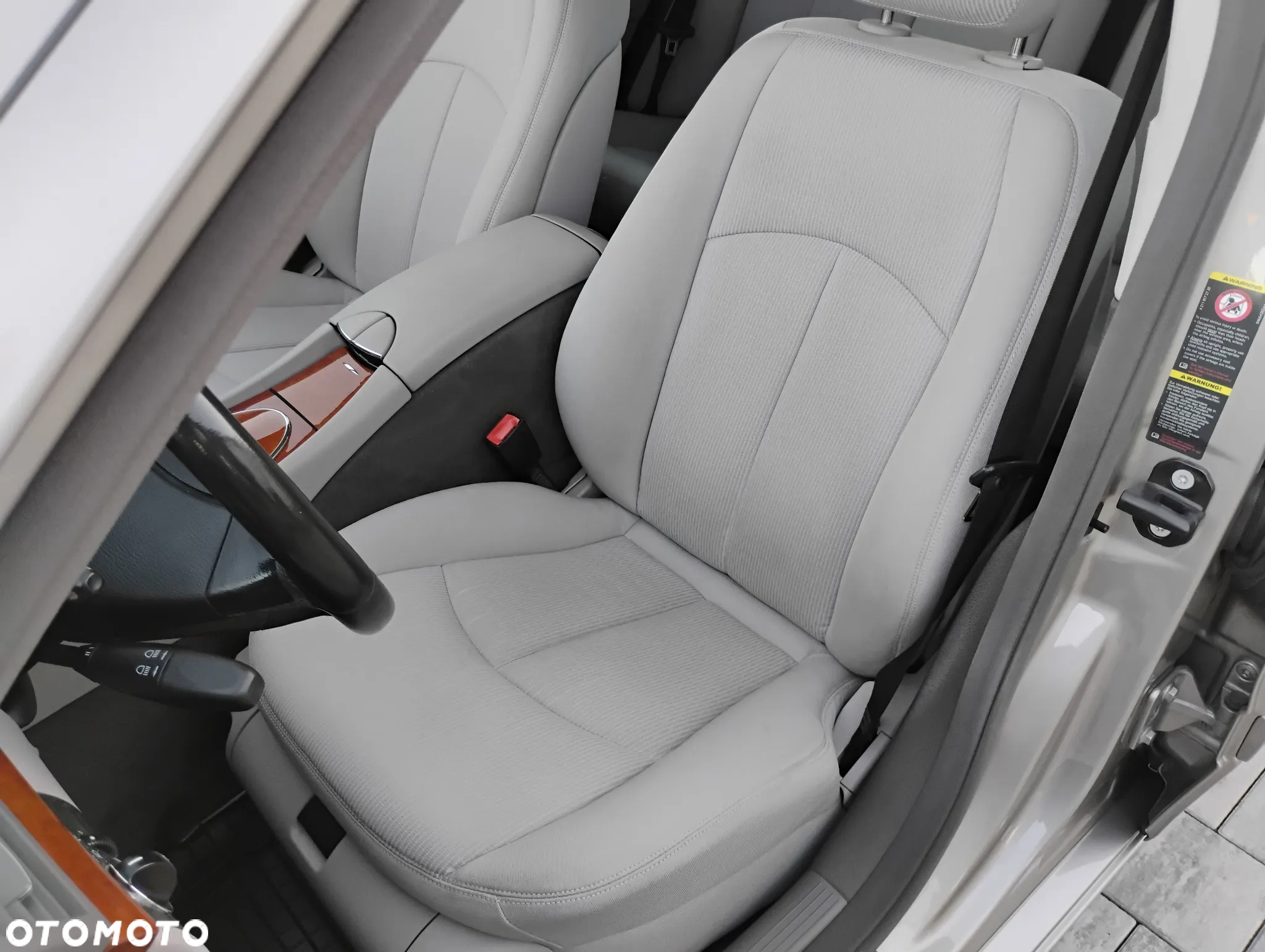 Mercedes-Benz Klasa E 220 CDI Automatik Classic - 13