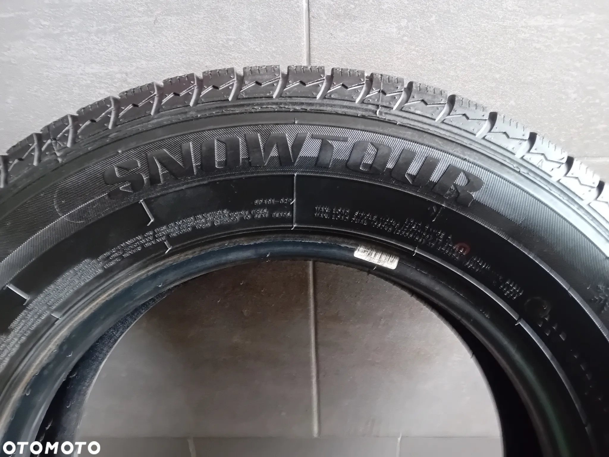 opona zima Powertrac Snow Tour 225/65 R 16 cali 2019 bieżnik opony 7mm - 3