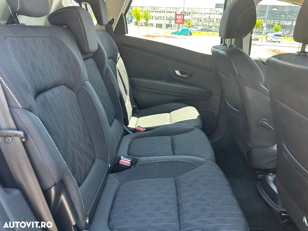 Renault Scenic - 6