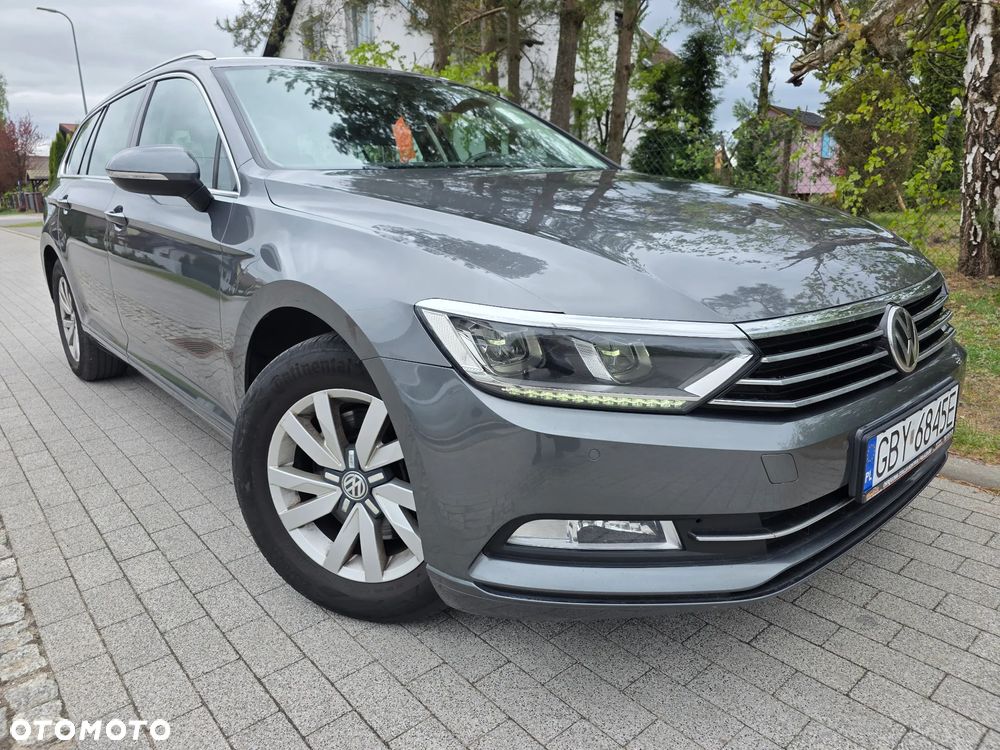 Volkswagen Passat 1.6 TDI (BlueMotion Technology) DSG Comfortline - 19