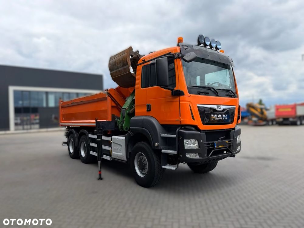 MAN TGS 26.400 6x6 ALLRAD – składany żuraw HMF 1643 Z2 +wywrotka HYVA - 3
