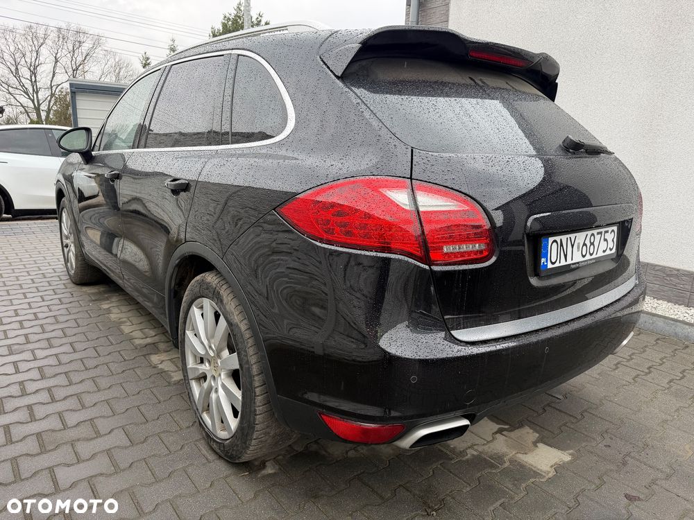 Porsche Cayenne - 5
