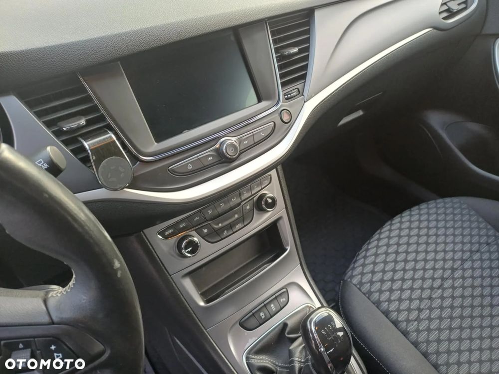 Opel Astra V 1.2 T Edition S&S - 17