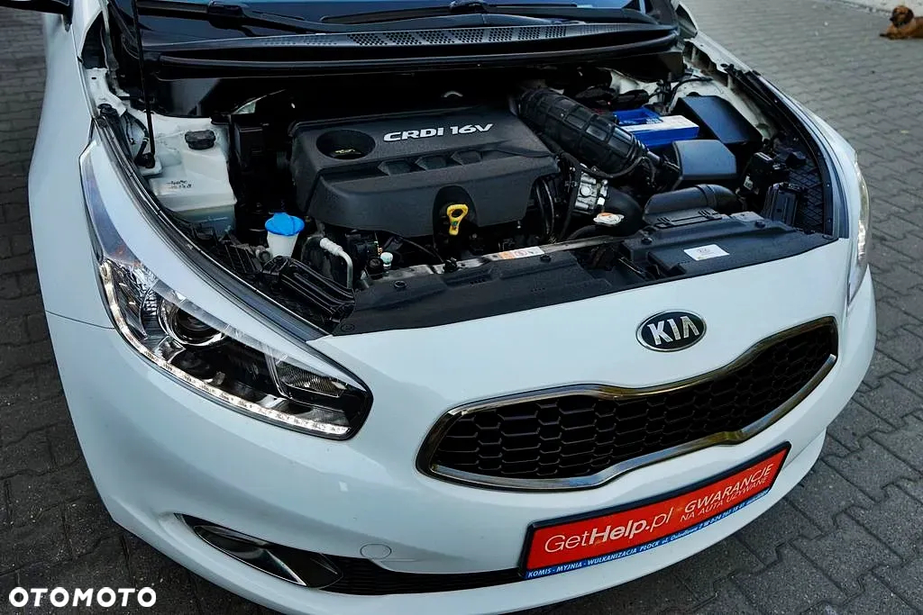 Kia Ceed - 14