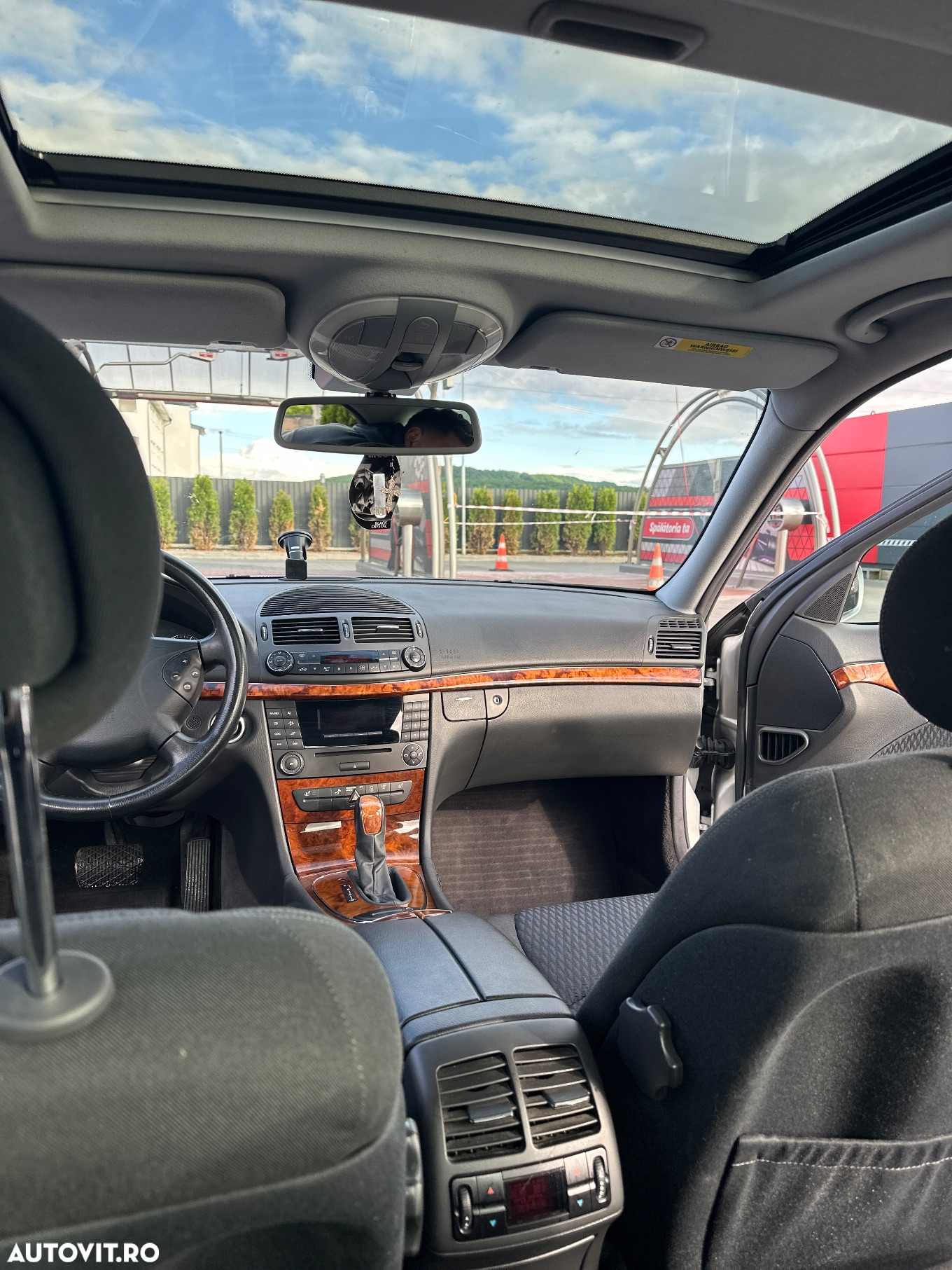 Mercedes-Benz E - 4