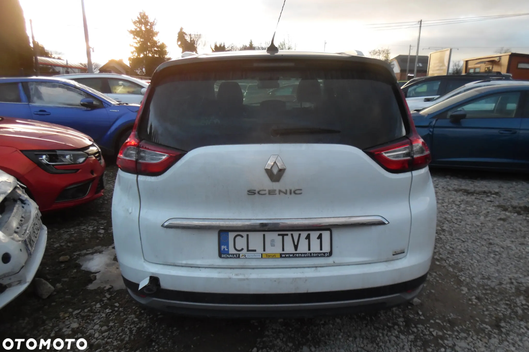 Renault Scenic 1.3 TCe FAP Intens - 19