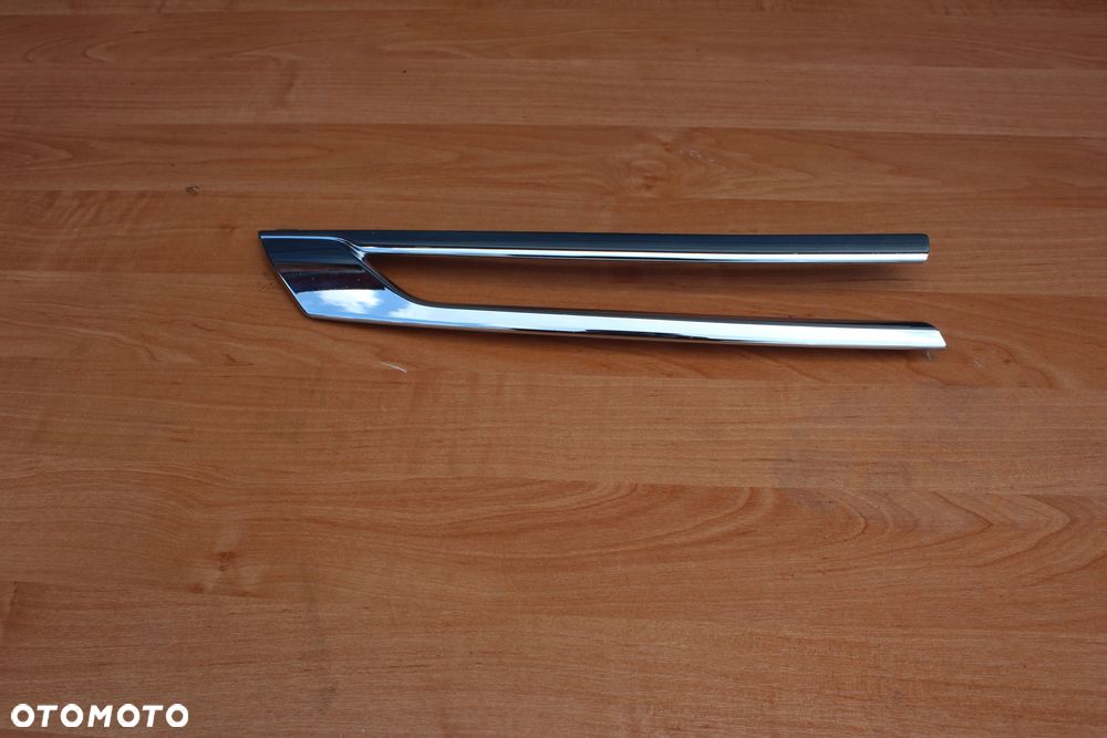 LISTWA CHROM ATRAPY PRAWA EUROPA  OPEL ASTRA K 13423642 - 2