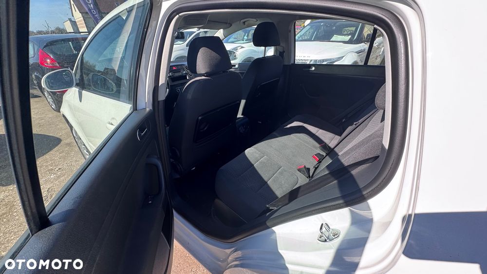 Volkswagen Golf Plus - 9
