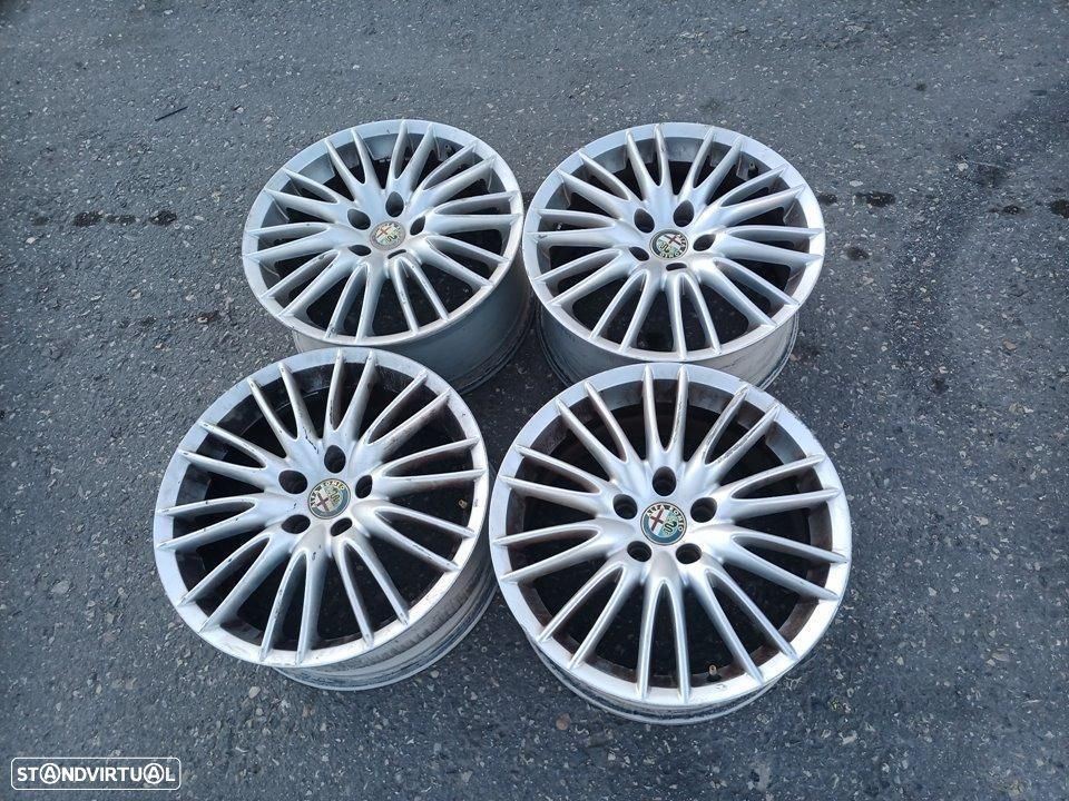 CONJUNTO DE PNEUS ALFA ROMEO 159 - 1