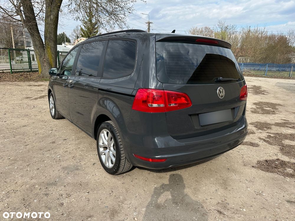Volkswagen Sharan 2.0 TDI DSG BlueMotion Technology Trendline - 8