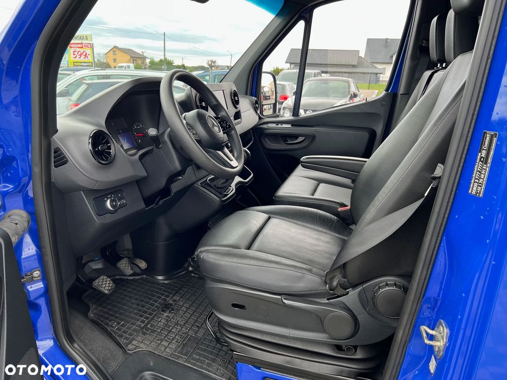 Mercedes-Benz Sprinter - 7