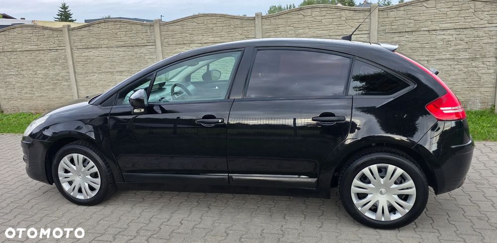 Citroën C4 1.4 16V Advance - 16