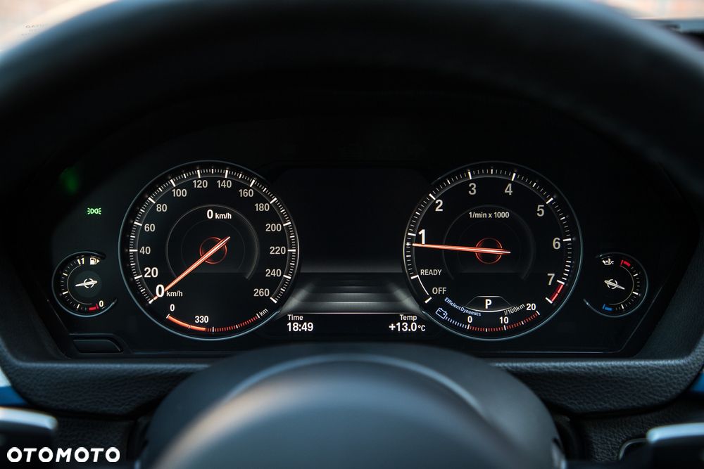 BMW 3GT 330i xDrive M Sport - 22