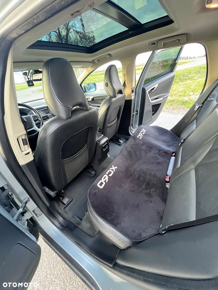 Volvo XC 60 T6 AWD Edition Pro - 12
