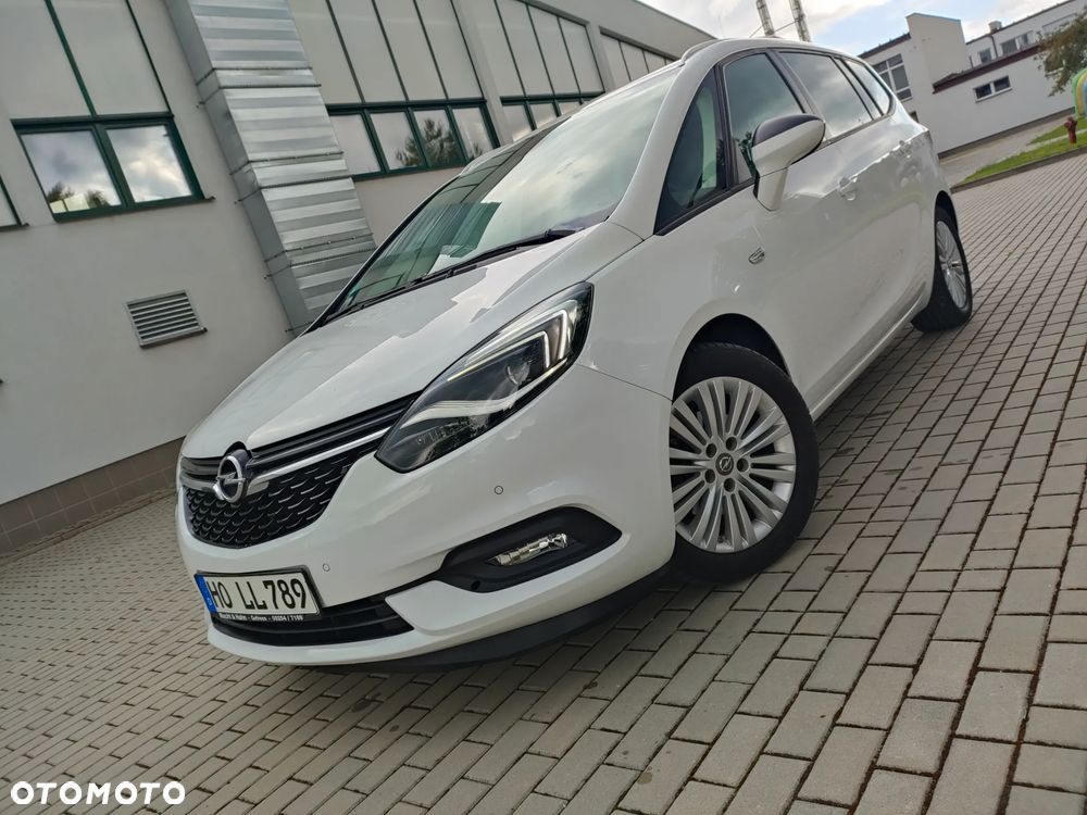 Opel Zafira - 10