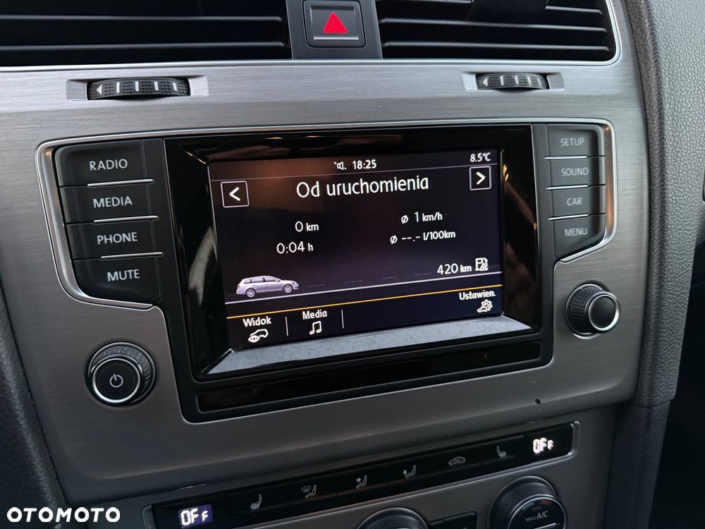 Volkswagen Golf - 31