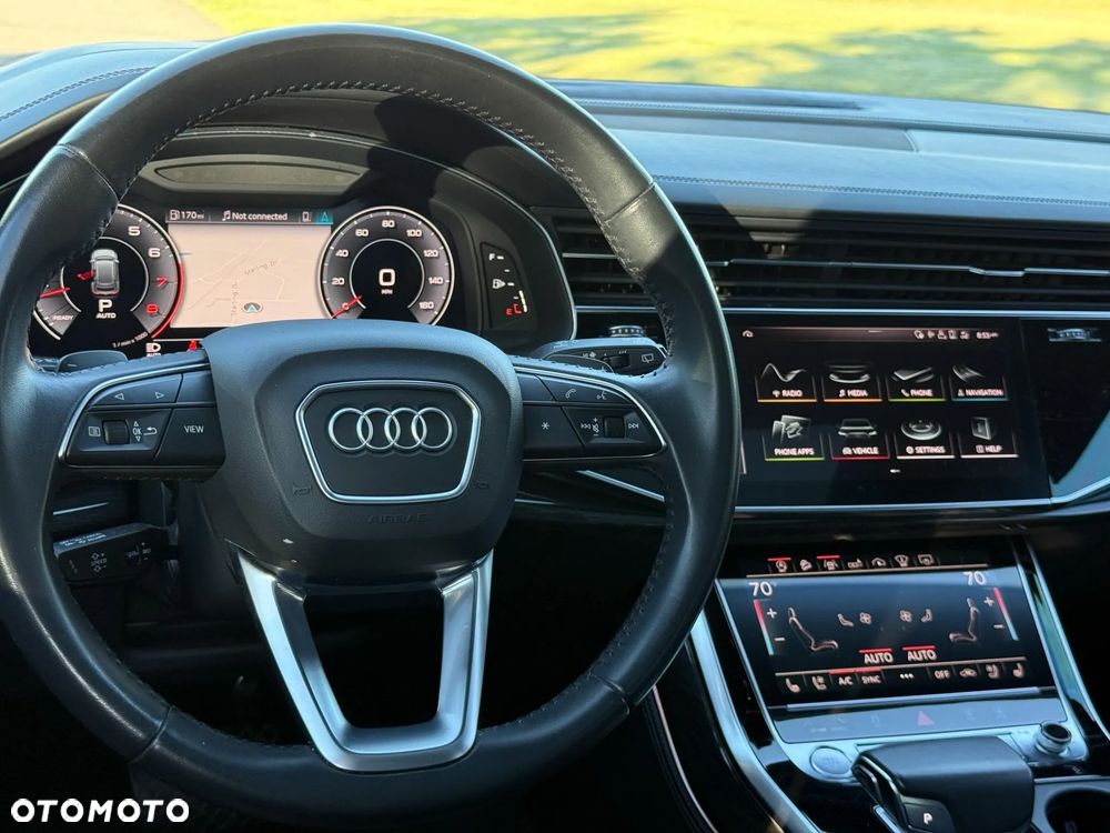 Audi Q8 55 TFSI quattro tiptronic - 12
