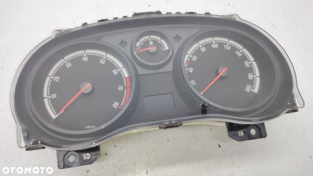 LICZNIK ZEGARY 1303304 OPEL CORSA D 2009 EUROPA 1.0 BENZYNA - 2