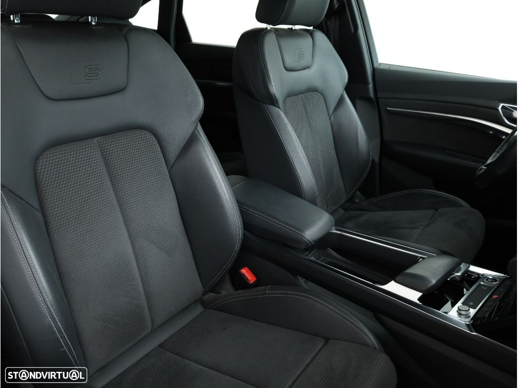 Audi e-tron Sportback 55 quattro S line - 27