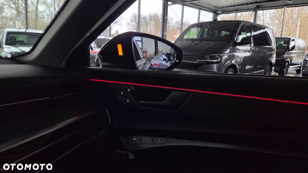 Audi A6 Avant 55 TFSI e quattro S tronic S line - 41