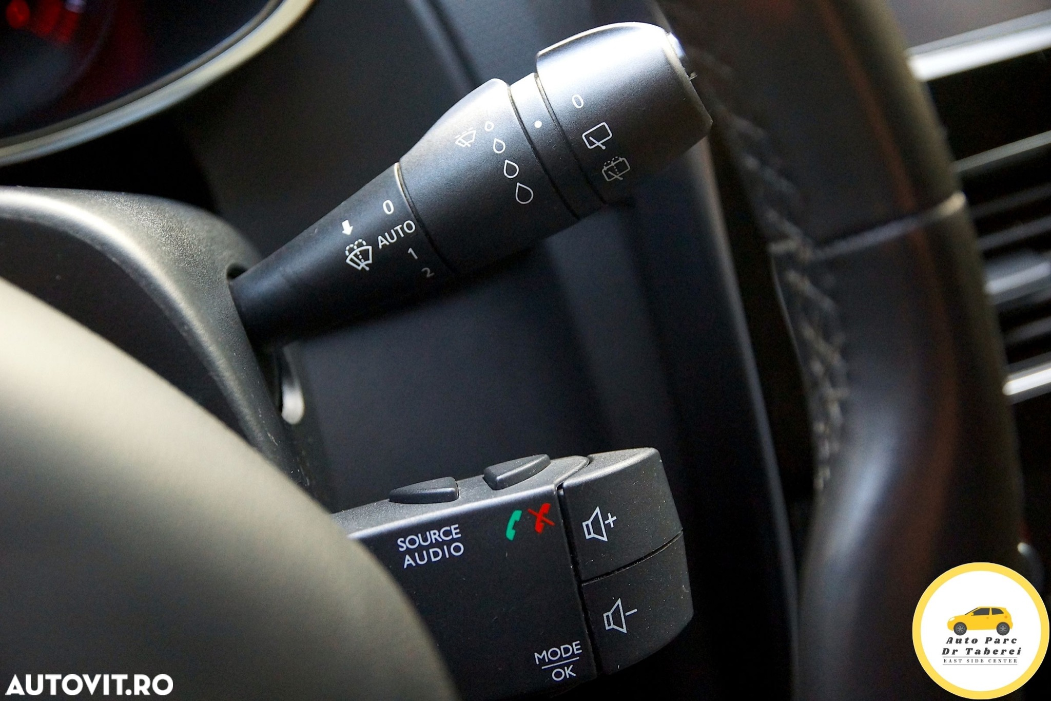 Renault Clio ENERGY TCe 90 Start & Stop LIMITED 2018 - 34