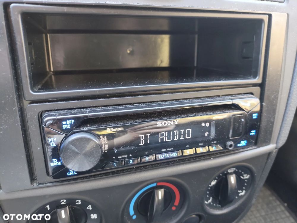 Ford Fiesta 1.3 - 25