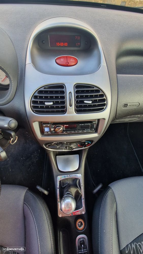 Peugeot 206 CC 1.6 - 9