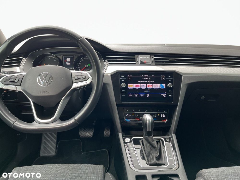 Volkswagen Passat - 17